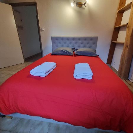 Embrun Cosy Apartment Екстериор снимка