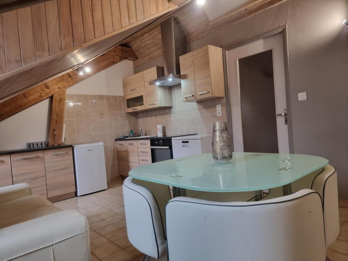 Embrun Cosy Apartment Екстериор снимка