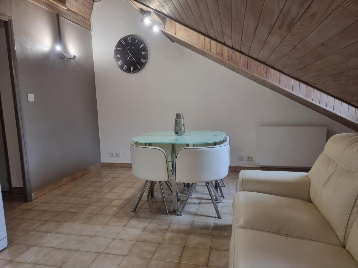Embrun Cosy Apartment Екстериор снимка