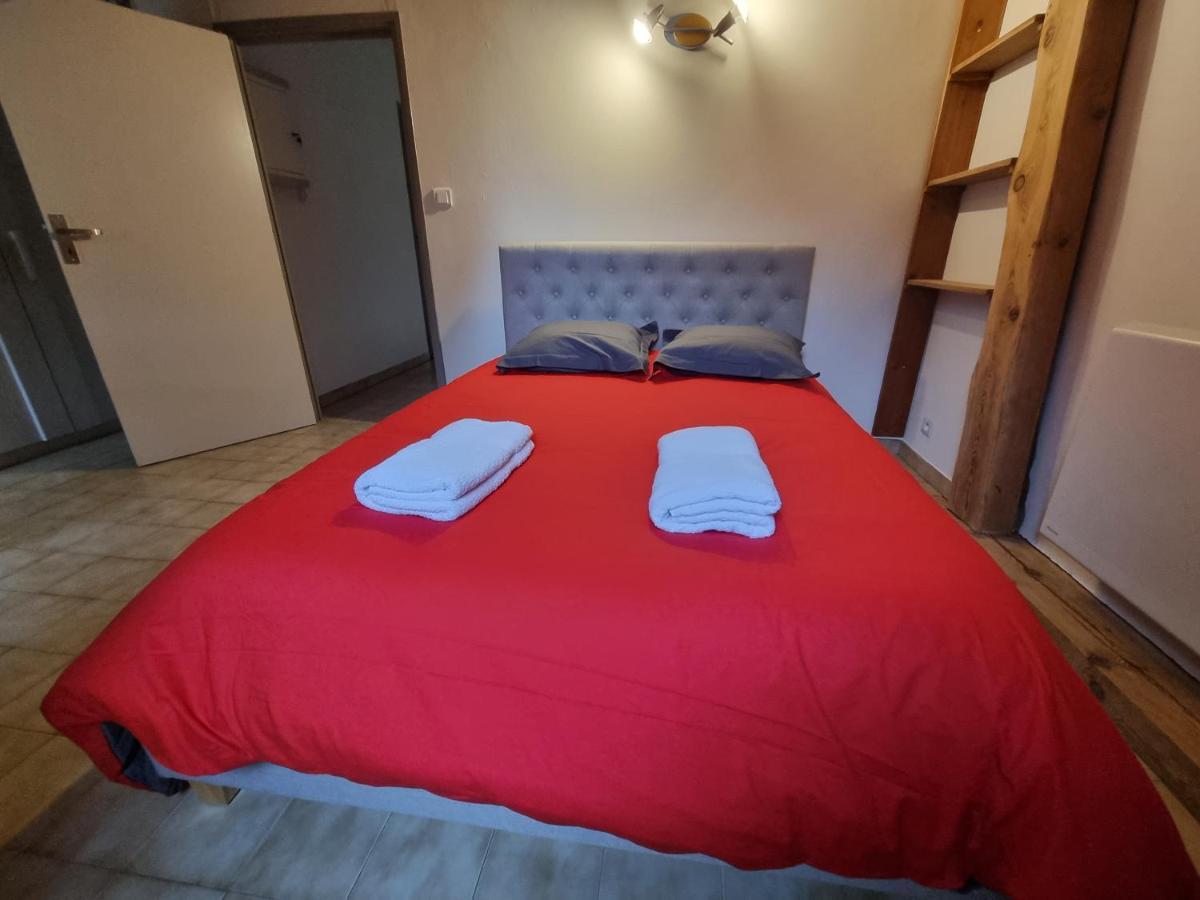 Embrun Cosy Apartment Екстериор снимка