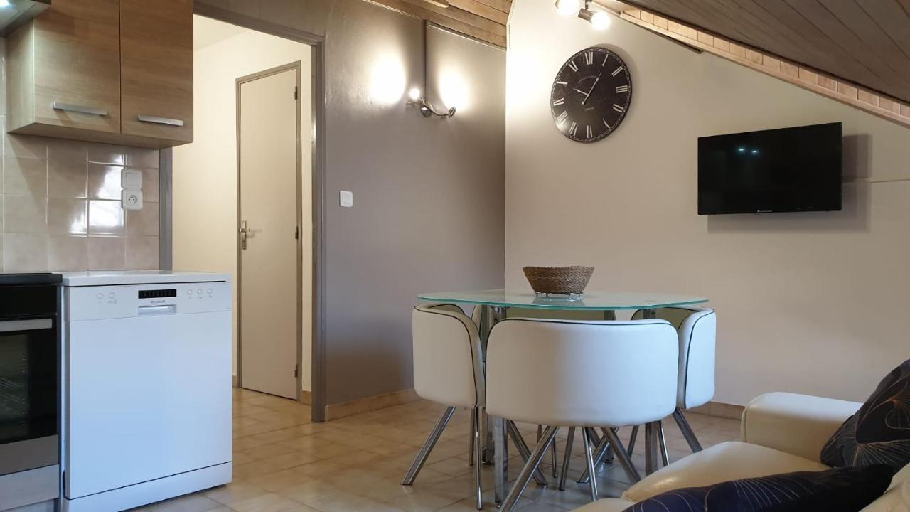 Embrun Cosy Apartment Екстериор снимка
